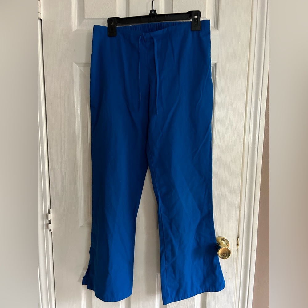 Scrub bottoms